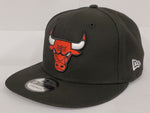 New Era Black and White Snapback - Chicago Bulls