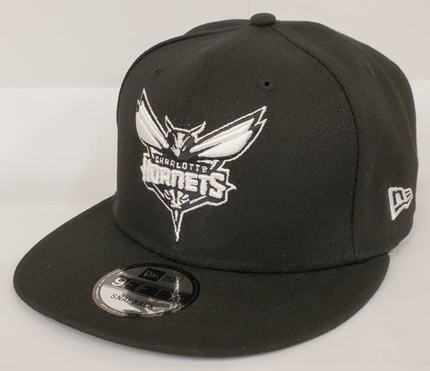 New Era NBA Team Classic Black & White Snapback - Charlotte Hornets