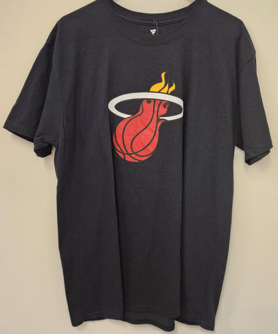 Fanatics Branded Basic Logo T-Shirt size XL - Miami Heat