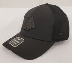 Fanatics Branded Black on Black Flex-fit size M/L - Chicago Blackhawks