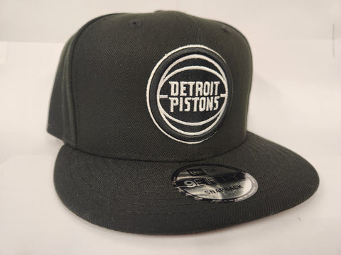 New Era NBA Black & White Snapback - Detroit Pistons